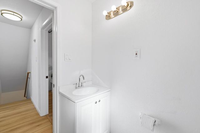 2217 E 24th Street, Oakland, CA 94606