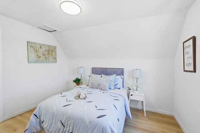 2217 E 24th Street, Oakland, CA 94606