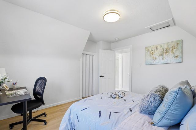 2217 E 24th Street, Oakland, CA 94606