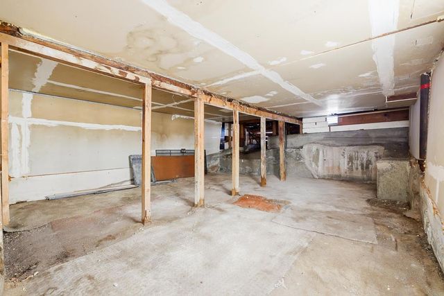 2217 E 24th Street, Oakland, CA 94606