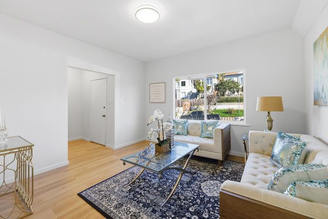 2217 E 24th Street, Oakland, CA 94606