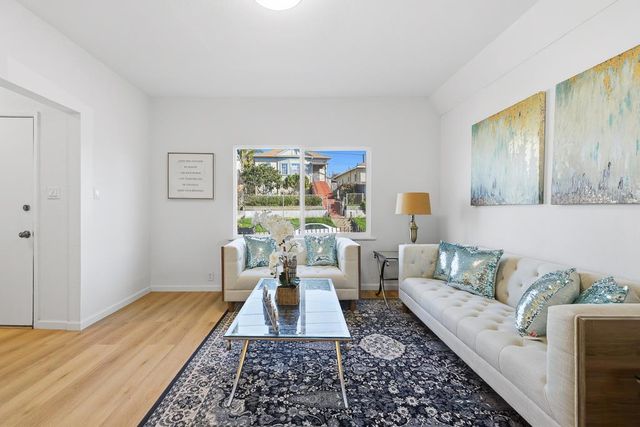 2217 E 24th Street, Oakland, CA 94606