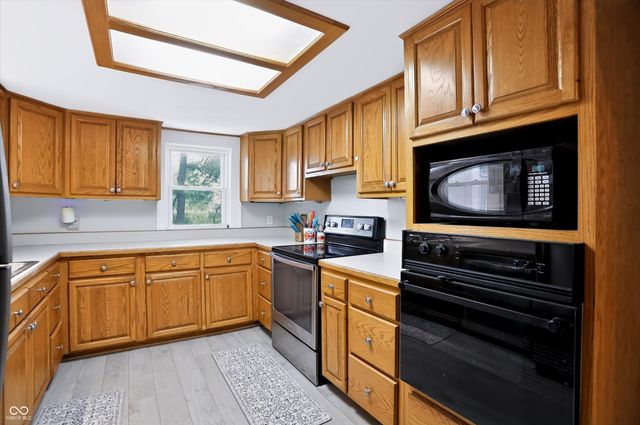 2270 S 780 Road E, Whitestown, IN 46075