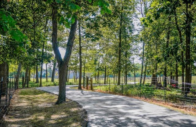 1800 Lynnbrook Court, Orient, OH 43146