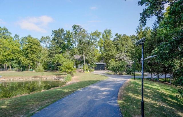 1800 Lynnbrook Court, Orient, OH 43146