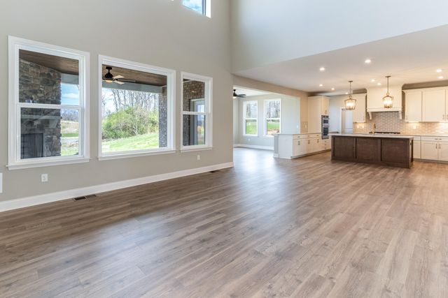 1506 Crystal Rim, Hebron, KY 41048