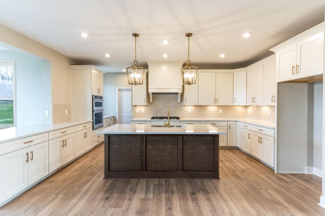 1506 Crystal Rim, Hebron, KY 41048