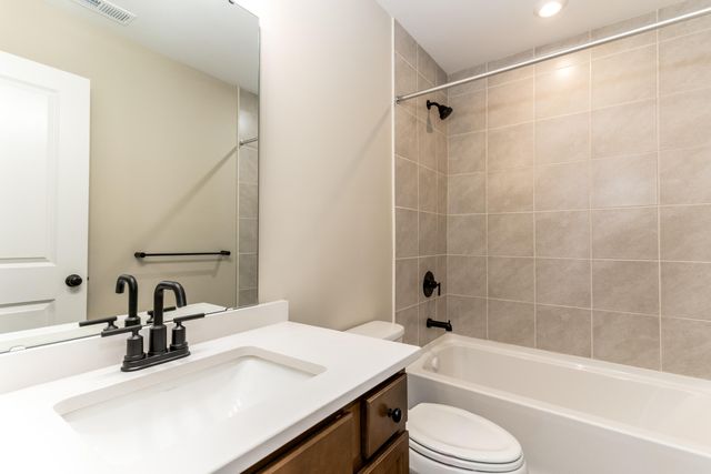 1506 Crystal Rim, Hebron, KY 41048