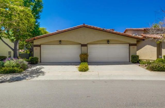 6952 Camino Amero, San Diego, CA 92111