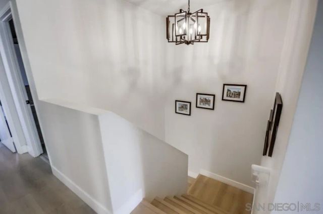 6952 Camino Amero, San Diego, CA 92111
