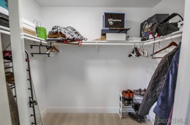 6952 Camino Amero, San Diego, CA 92111