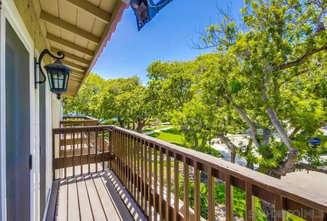 6952 Camino Amero, San Diego, CA 92111
