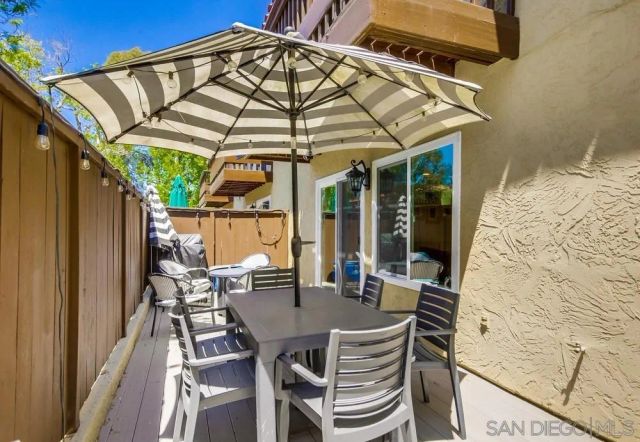 6952 Camino Amero, San Diego, CA 92111