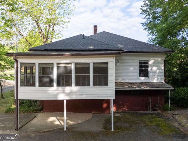 183 Athens Street, Hartwell, GA 30643