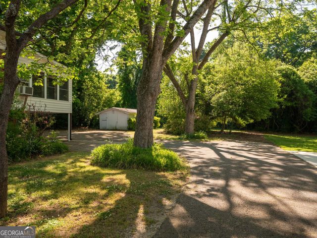 183 Athens Street, Hartwell, GA 30643