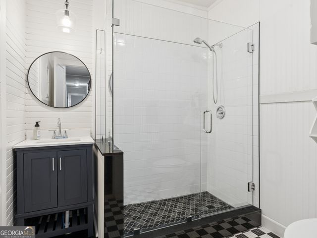 183 Athens Street, Hartwell, GA 30643