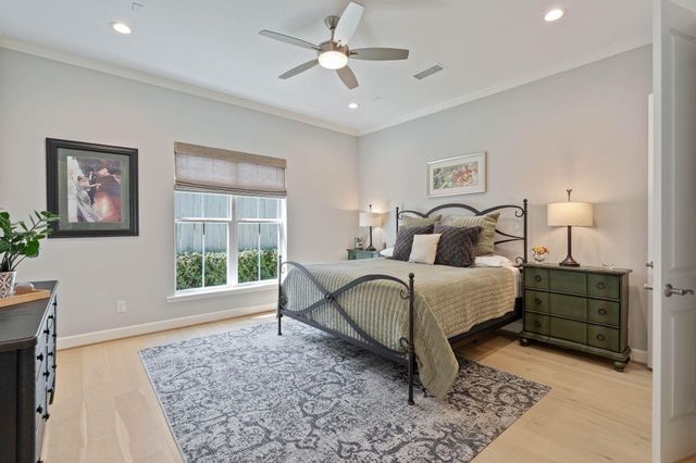 154 Sycamore Street, Shenandoah, TX 77384
