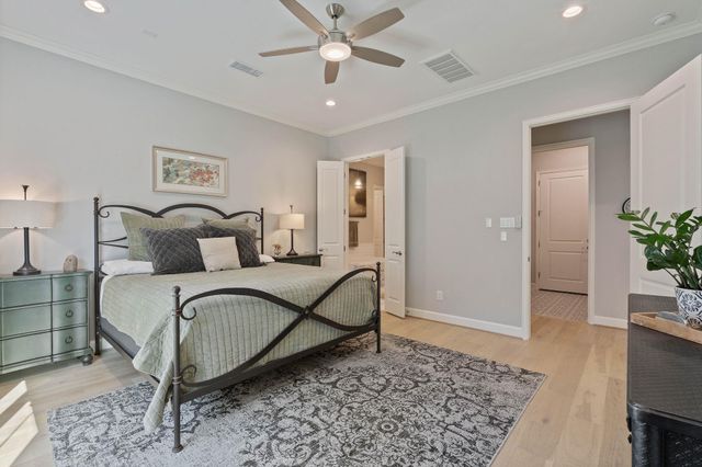 154 Sycamore Street, Shenandoah, TX 77384
