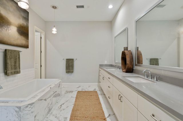 154 Sycamore Street, Shenandoah, TX 77384