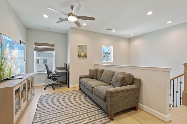 154 Sycamore Street, Shenandoah, TX 77384