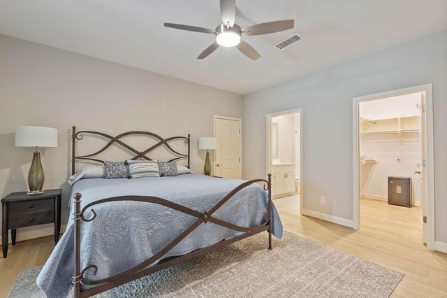 154 Sycamore Street, Shenandoah, TX 77384