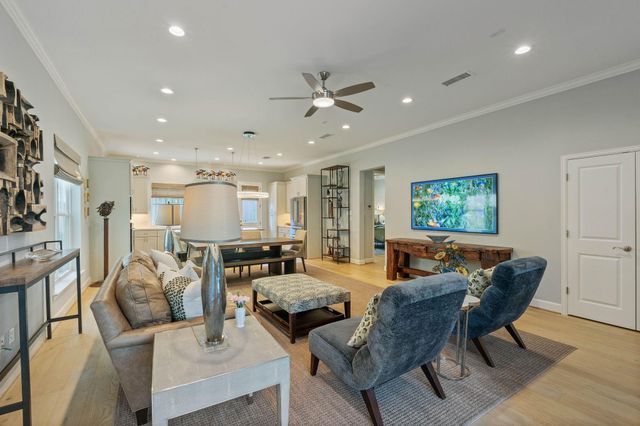 154 Sycamore Street, Shenandoah, TX 77384