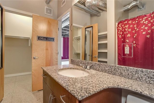 221 W Lancaster Avenue 3006, Fort Worth, TX 76102