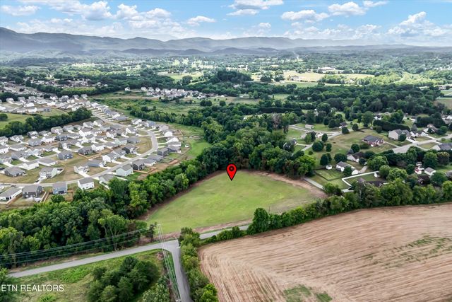 3504 Davis Ford Rd, Maryville, TN 37804