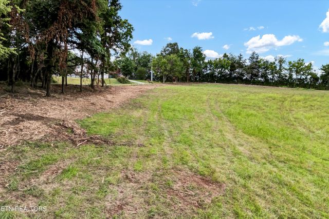 3504 Davis Ford Rd, Maryville, TN 37804