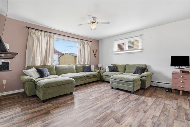 25 Lincoln Ave, North Irwin, PA 15642