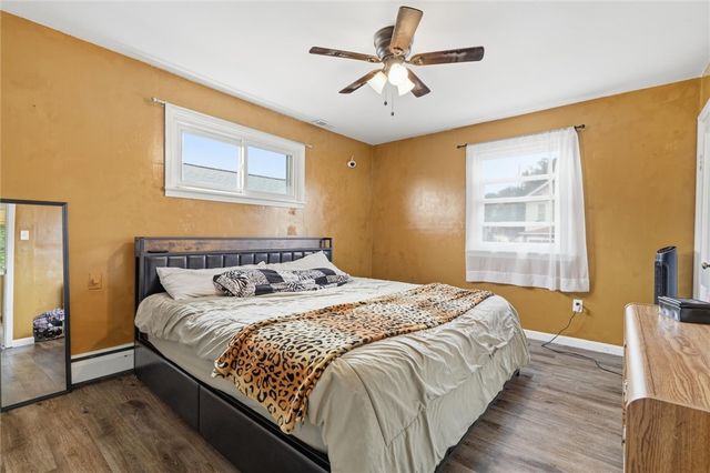 25 Lincoln Ave, North Irwin, PA 15642