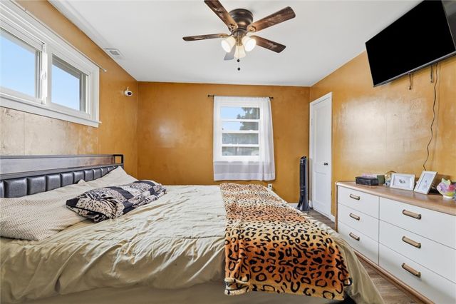 25 Lincoln Ave, North Irwin, PA 15642