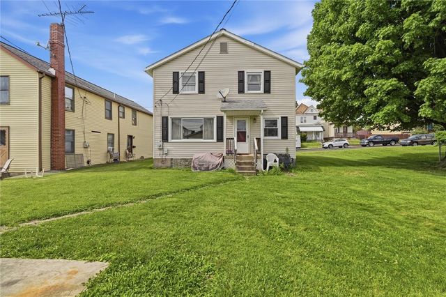 25 Lincoln Ave, North Irwin, PA 15642