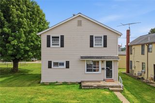 25 Lincoln Ave, North Irwin, PA 15642