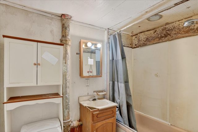 45 Warren Street, Battle Creek City, MI 49014