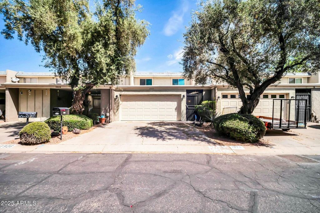 1924 W BELMONT Avenue, Phoenix, AZ 85021 — exterior