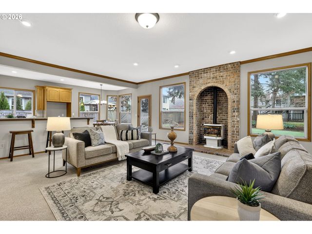 5778 Se MCNARY Rd, Milwaukie, OR 97267