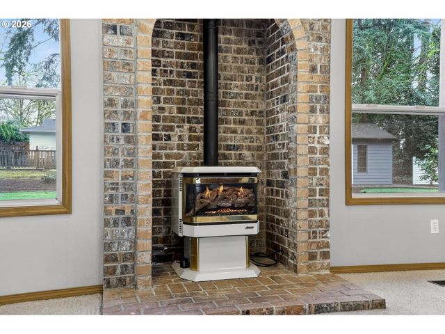 5778 Se MCNARY Rd, Milwaukie, OR 97267