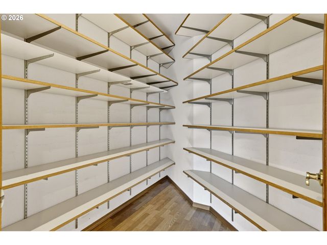 5778 Se MCNARY Rd, Milwaukie, OR 97267