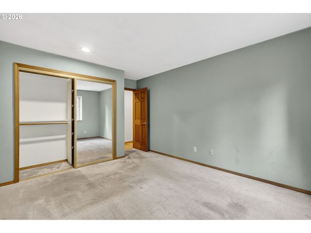 5778 Se MCNARY Rd, Milwaukie, OR 97267