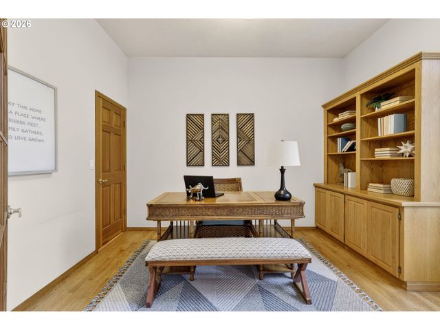 5778 Se MCNARY Rd, Milwaukie, OR 97267