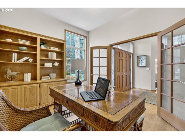 5778 Se MCNARY Rd, Milwaukie, OR 97267