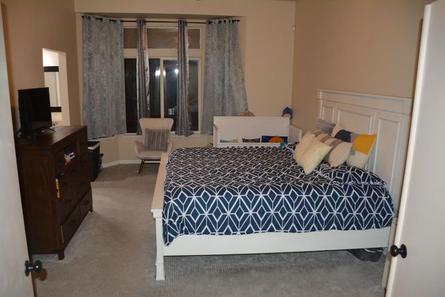 5221 Old Town Ln, Salida, CA 95368