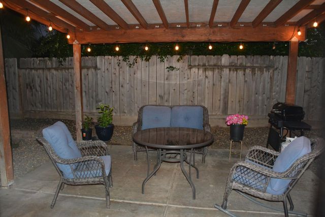 5221 Old Town Ln, Salida, CA 95368