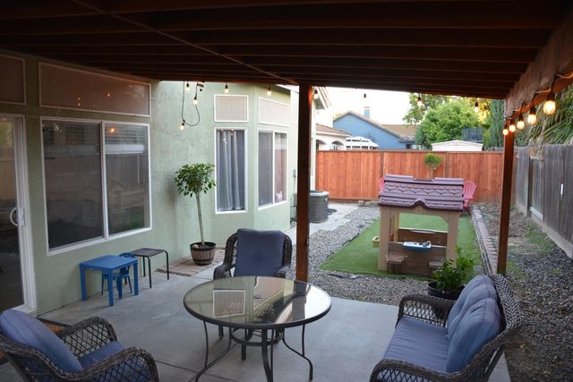 5221 Old Town Ln, Salida, CA 95368
