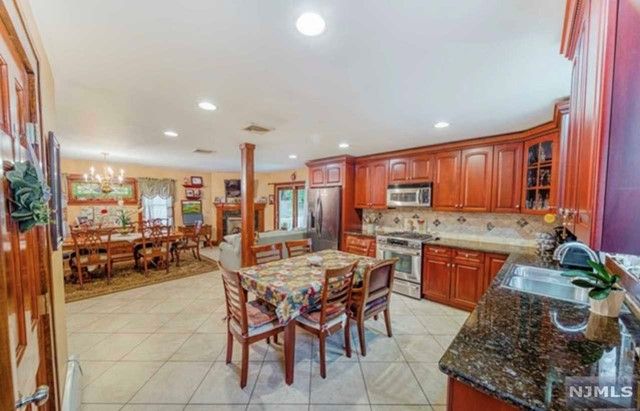 478 Leonia Avenue, Bogota, NJ 07603