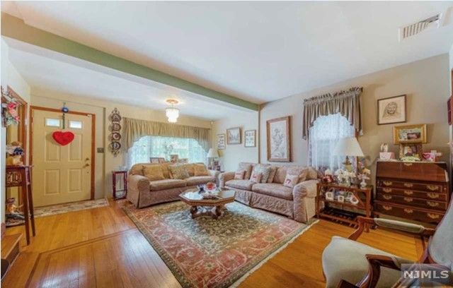 478 Leonia Avenue, Bogota, NJ 07603