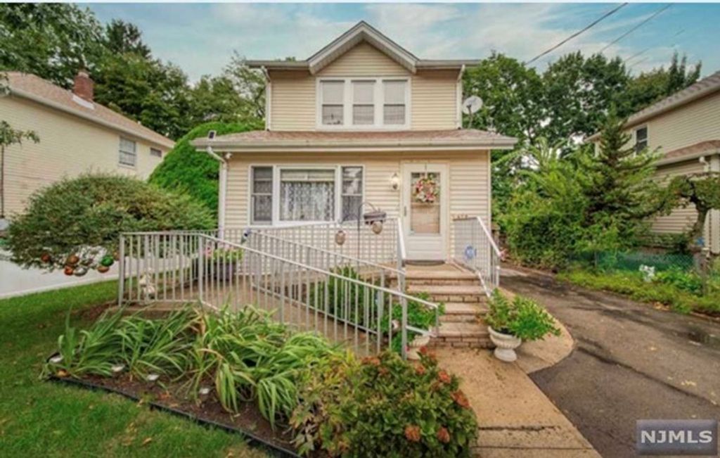 478 Leonia Avenue, Bogota, NJ 07603