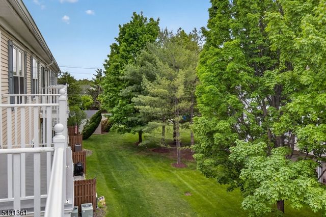 712 Firethorn Dr, Union Twp., NJ 07083