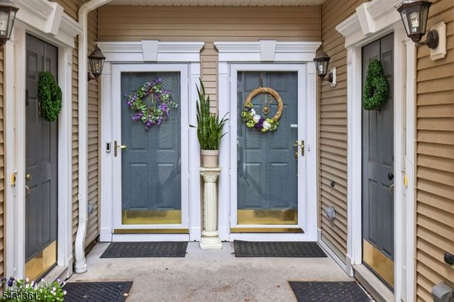 712 Firethorn Dr, Union Twp., NJ 07083